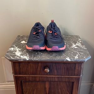 Ladies Hoka One One Challenger ATR 6 - Size 7B